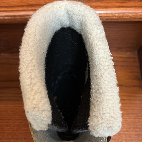 Men’s Sorel Waterproof Boots! - Picture 7 of 8